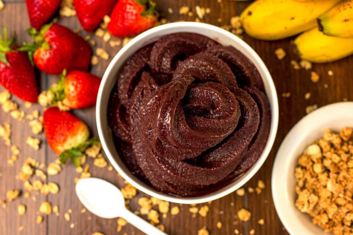 Benefícios do açaí: descubra 6 motivos para consumir a fruta e saiba se pode na dieta 2 onde comer açaí