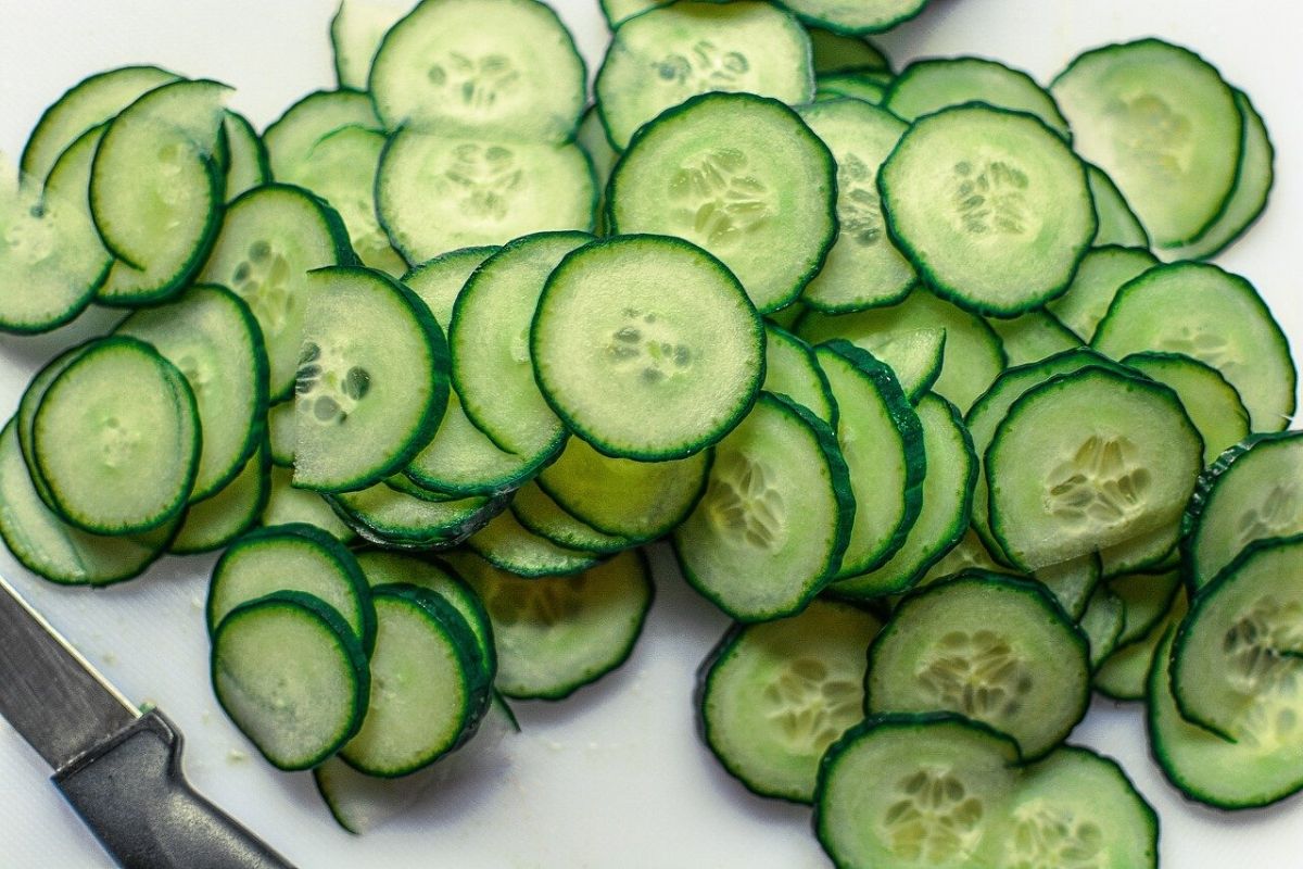 Receitas com Pepino: 10 opções para ajudar a emagrecer 2 propriedades do pepino