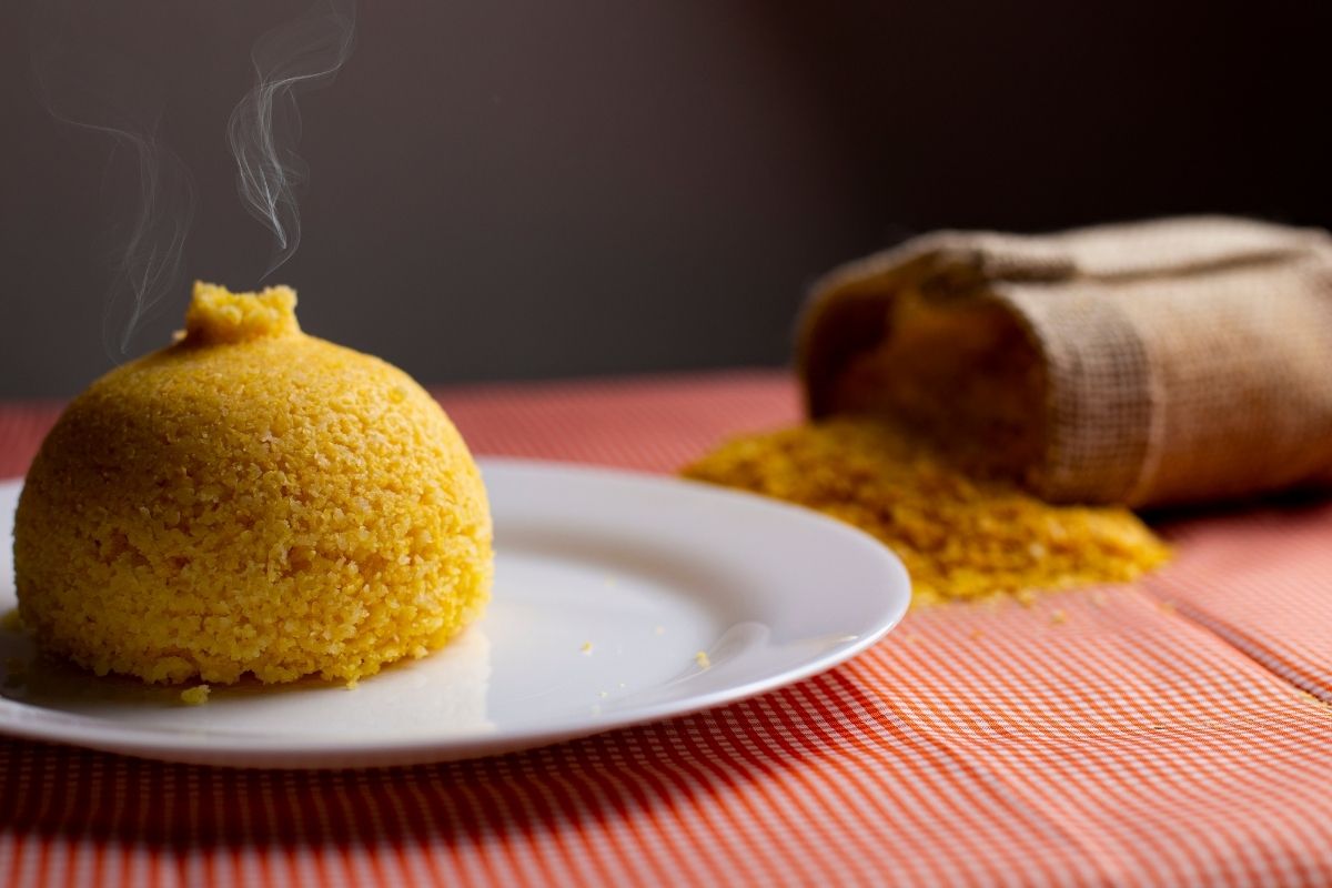 Cuscuz é lowcarb? Entenda de uma vez por todas se o alimento pode ser incluído nessa dieta 1 cuscuz é lowcarb