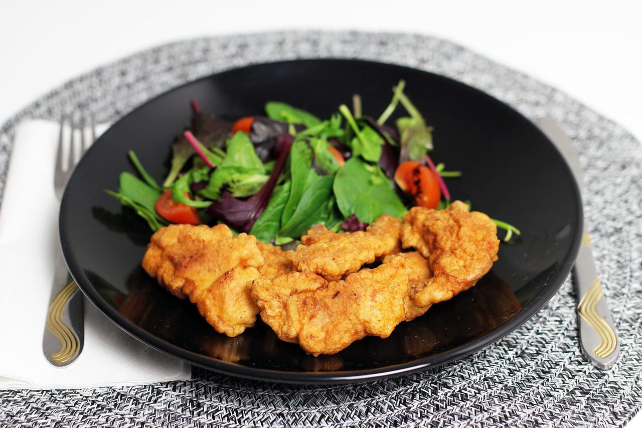 Filé de frango a milanesa lowcarb; receita saudável e saborosa 1 Filé de frango a milanesa lowcarb