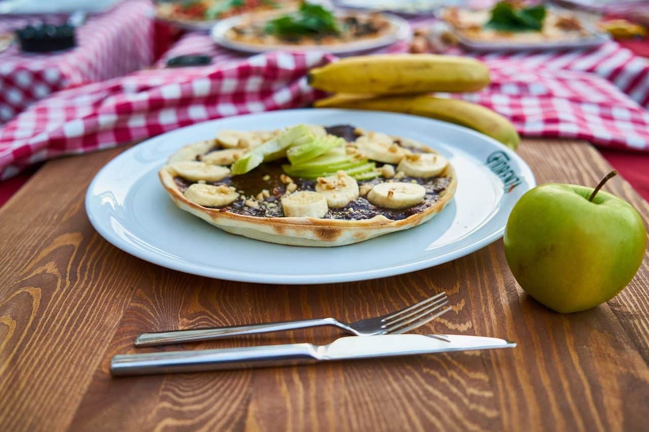 Receita saudável: bolo de aveia, banana e maçã vegano e sem glúten 2 bolo de aveia, banana