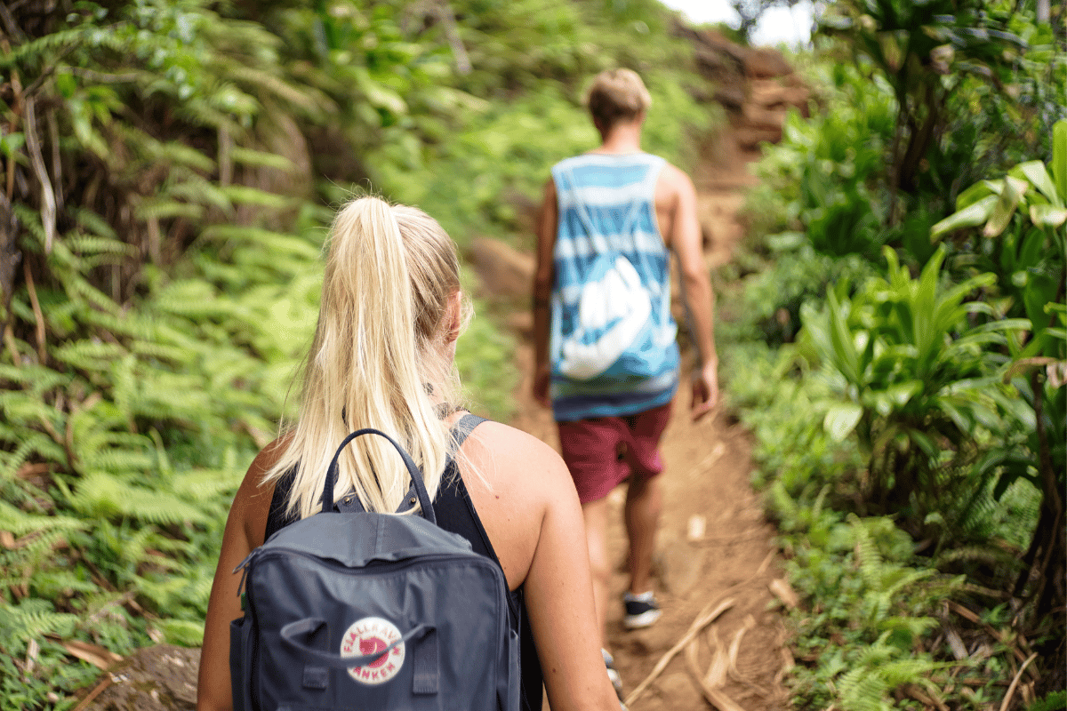 5 truques para emagrecer fazendo caminhada que funcionam; confira 2 truques para emagrecer fazendo caminhada
