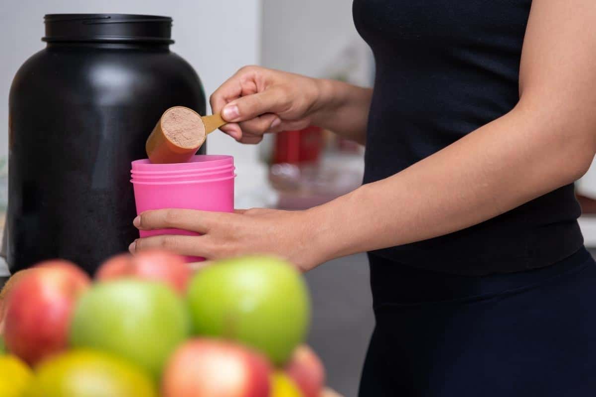 Whey Protein: para quem não treina, será que engorda? Conheça os detalhes 1 Whey Protein: para quem não treina, será que engorda? Conheça os detalhes