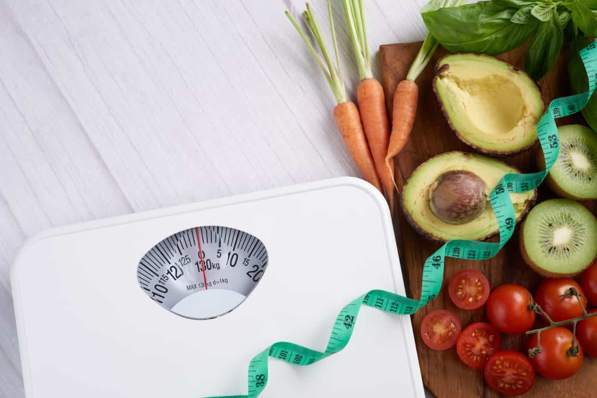 Ter dor de cabeça quando se começa uma dieta é comum? Entenda e veja os erros 3 dor de cabeça