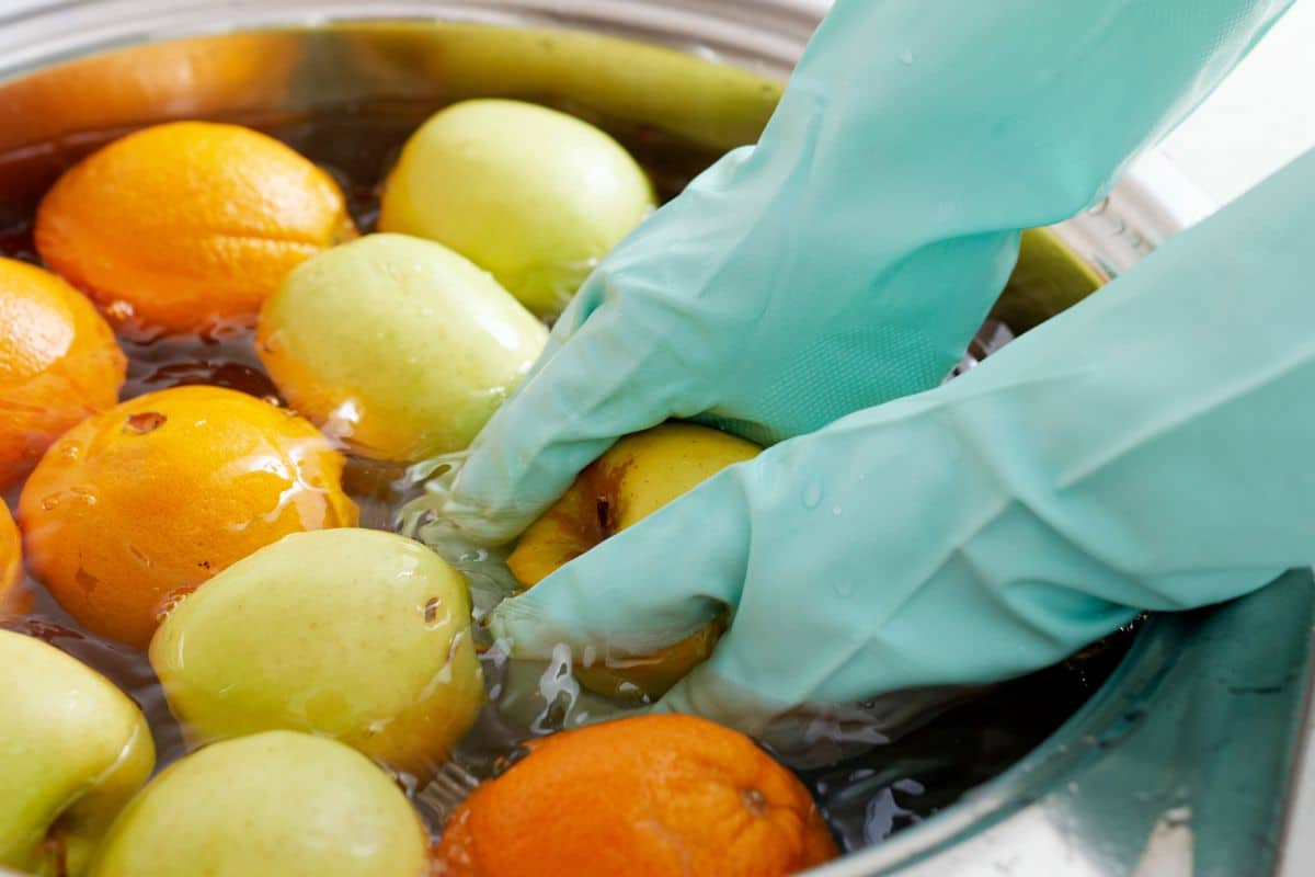 Higienizar verduras com bicarbonato elimina agrotóxico? Aprenda como fazer da maneira correta 2 Higienizar verduras