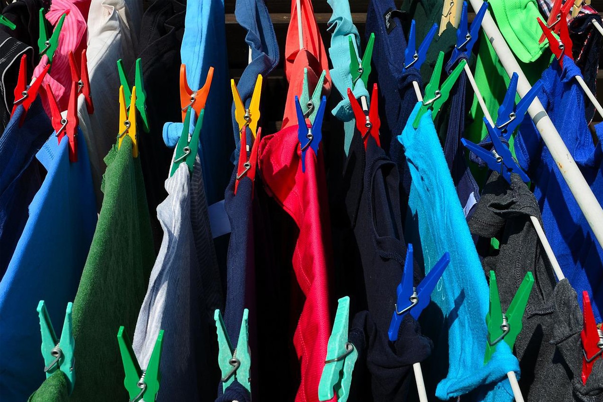 Será que usar roupa úmida pode causar algum tipo de problema? Descubra agora! 2 Usar roupa úmida pode causar algum tipo de problema?