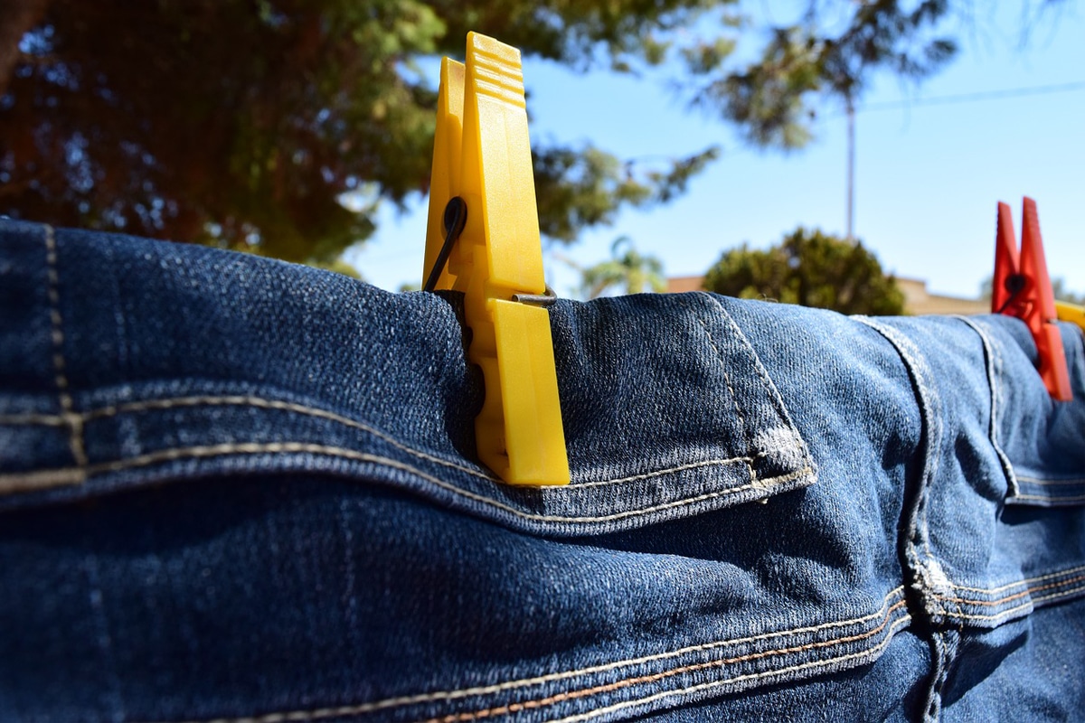 Será que usar roupa úmida pode causar algum tipo de problema? Descubra agora! 1 Usar roupa úmida pode causar algum tipo de problema?