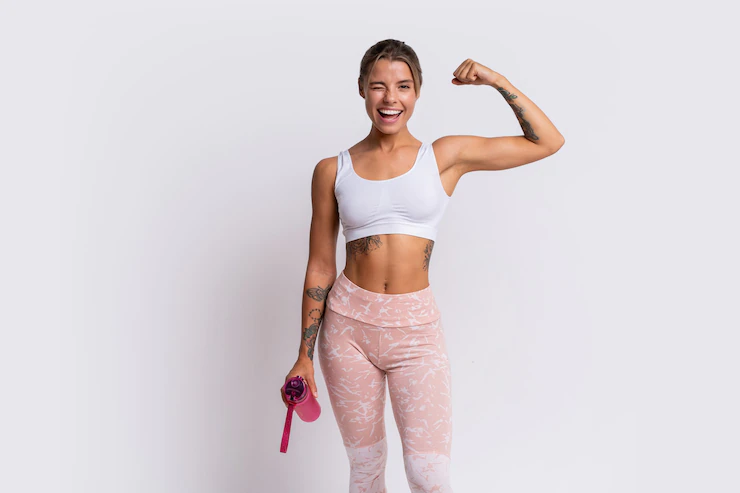 Qual a diferença entre whey protein concentrado, isolado e hidrolisado? 3 whey protein no treino