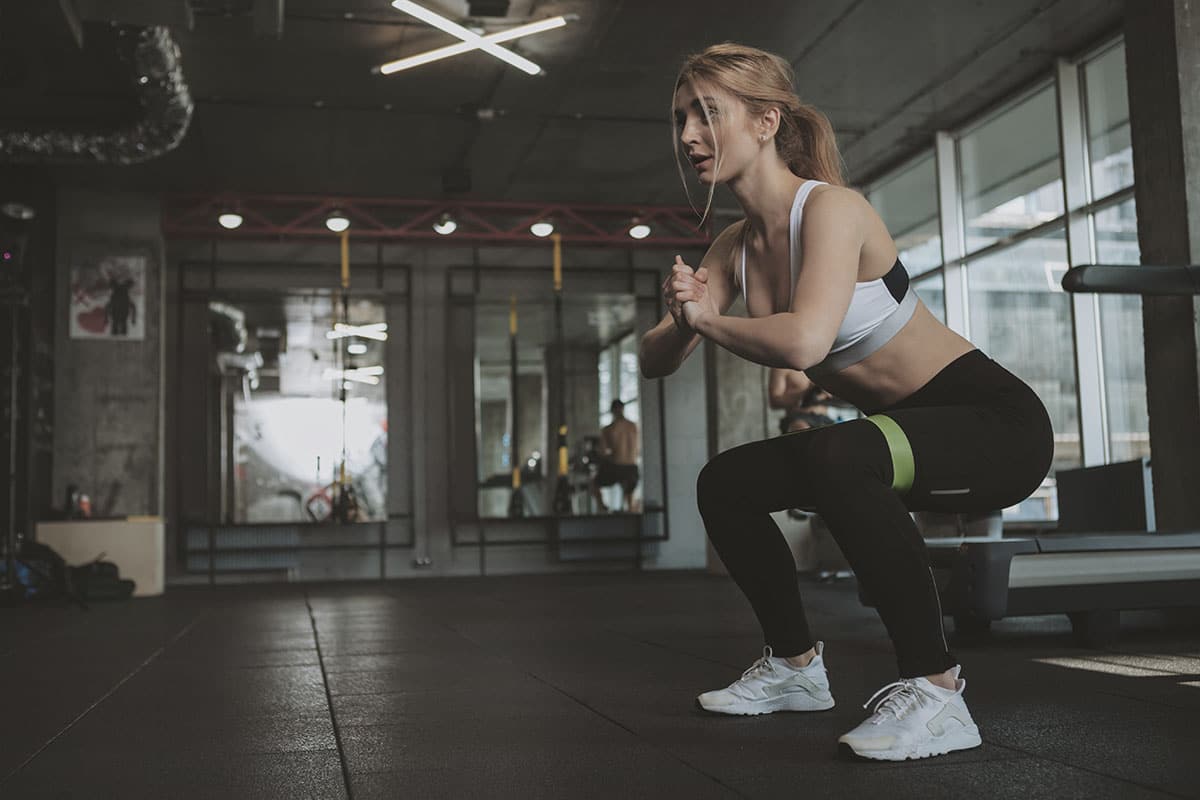 Quantas calorias perdem fazer 10 agachamentos? Confira estudo científico 1 Quantas calorias perdem fazer 10 agachamentos - Reprodução Freepik