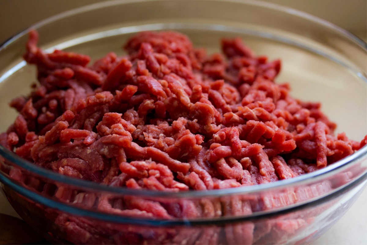 Como fazer para descongelar carne em segurança? Veja o passo a passo sem erros 1 descongelar carne em segurança?