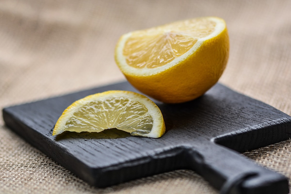 Como usar limão para evitar insetos na sua cozinha? Confira dica de ouro 1 Como usar limão para evitar insetos na sua cozinha?