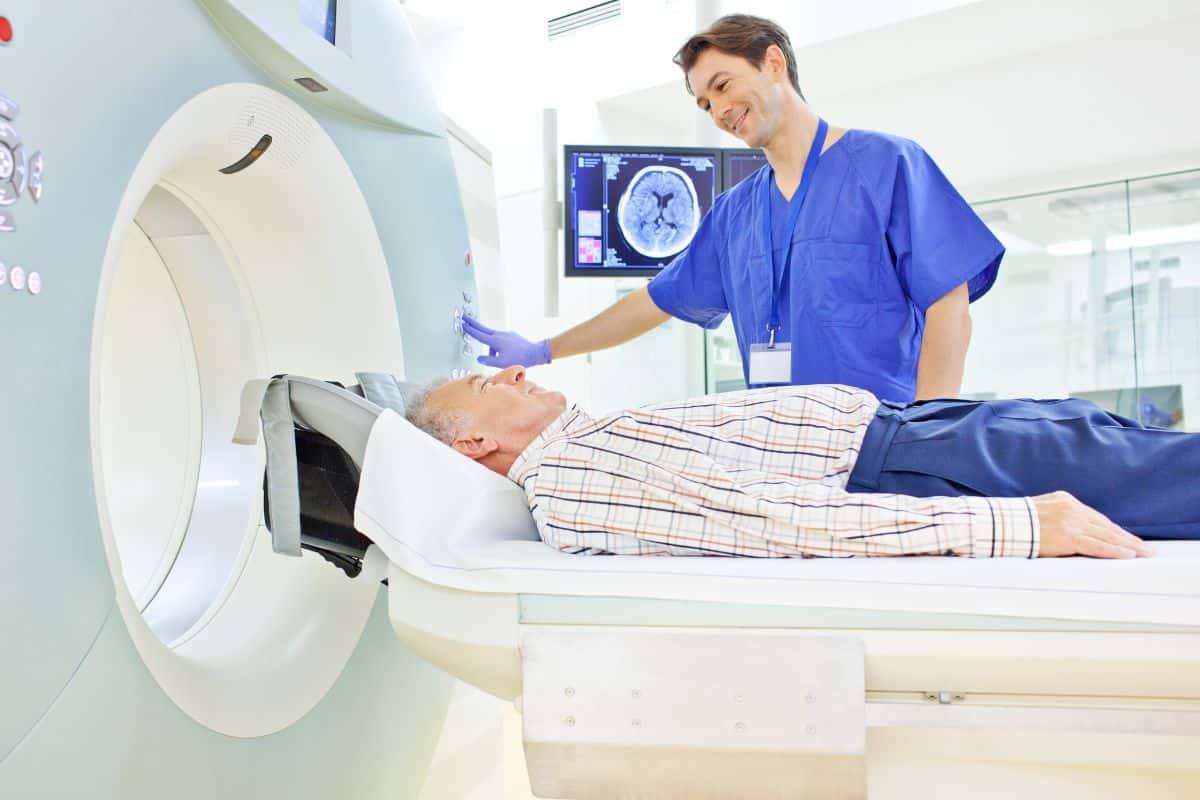 Você sabe a diferença entre tomografia e ressonância magnética? Descubra agora 2 Descubra qual a diferença entre tomografia e ressonância