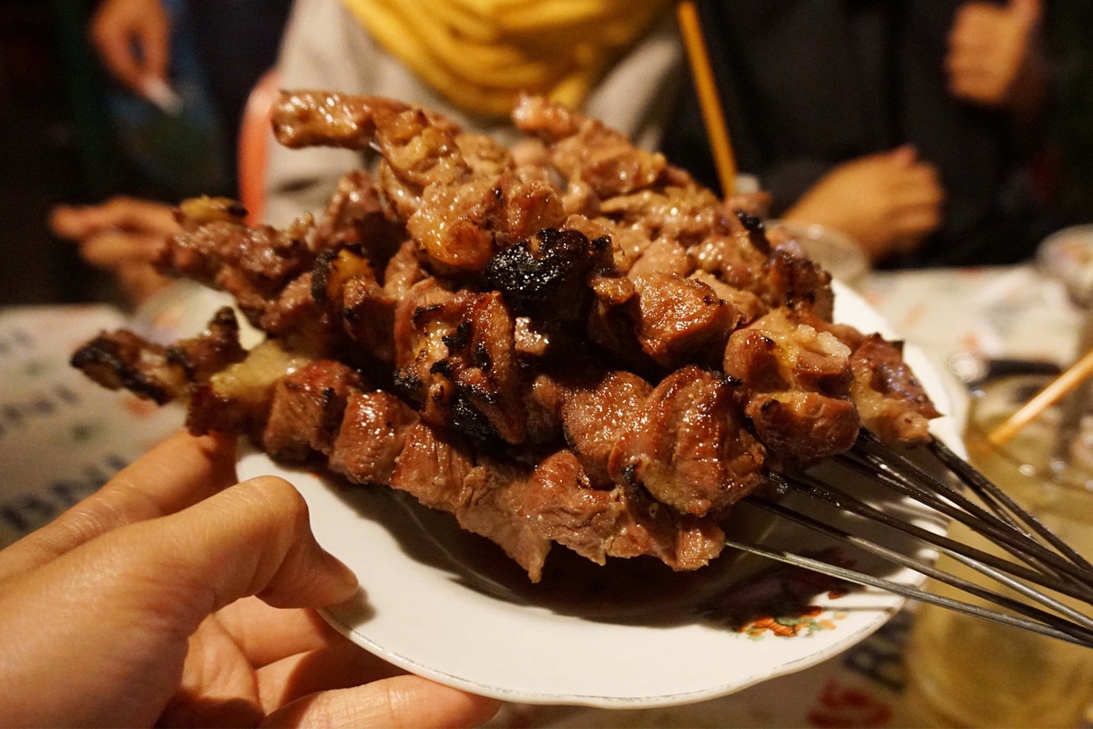 Como armazenar o espetinho de carne com segurança até o consumo? 1 armazenar o espetinho de carne