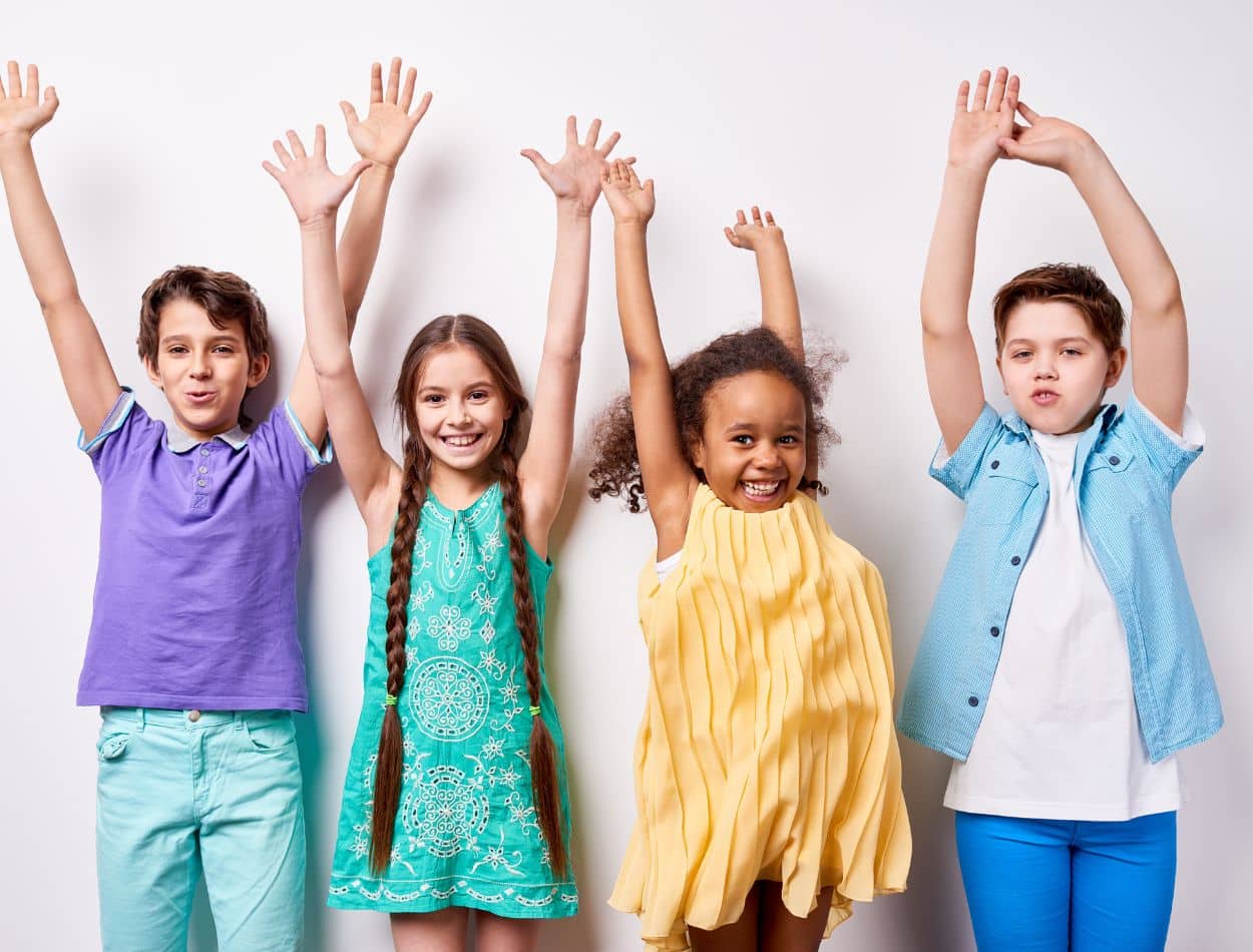Como desenvolver a inteligência emocional na infância? Confira! 1 Crianças Felizes