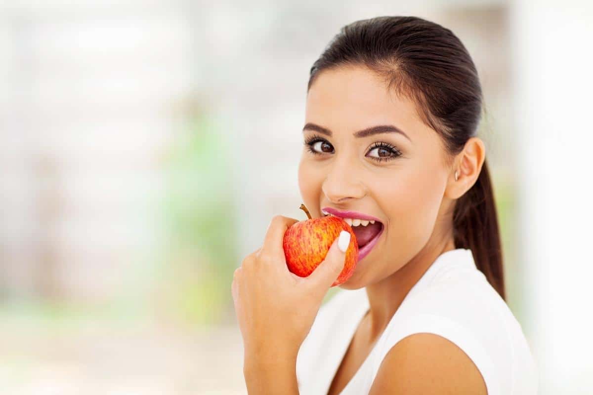 Pode comer maçã na dieta Low Carb? Aproveite seus efeitos antioxidantes sem errar 1 Pode comer maçã