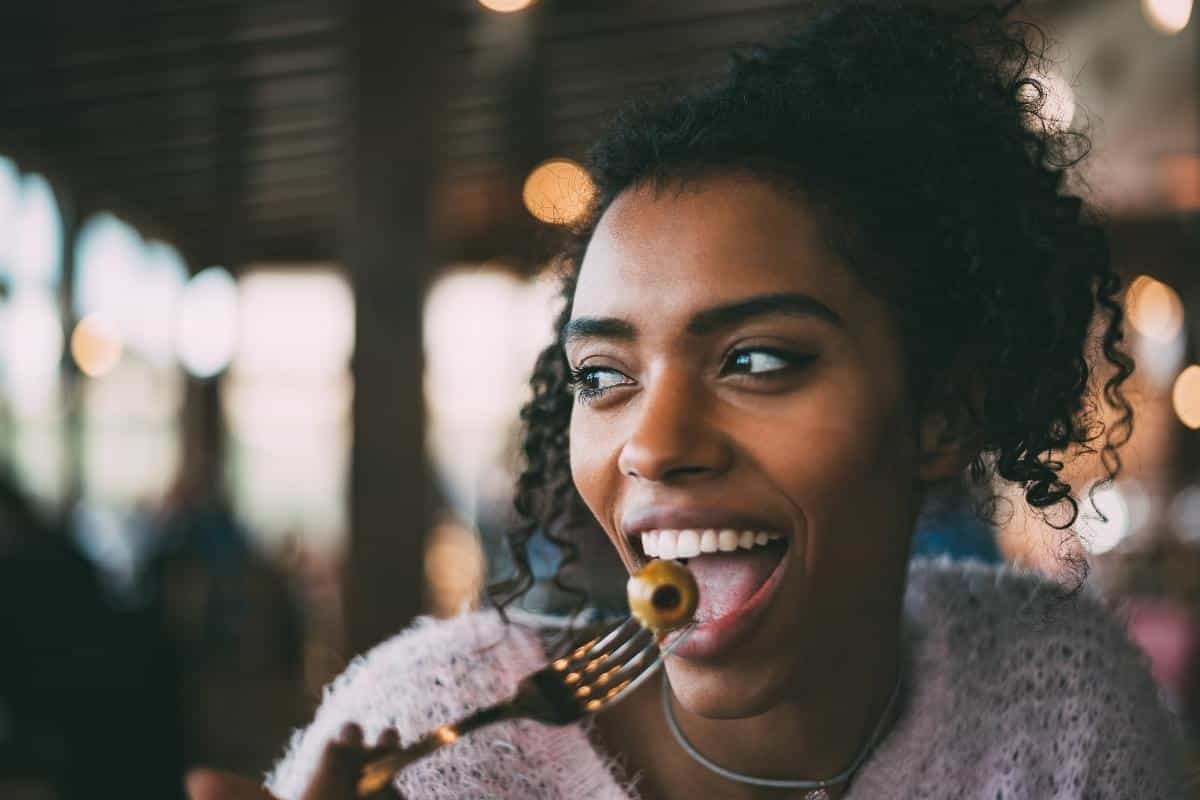 Azeitona é low carb? Descubra mais características e benefícios do fruto da oliveira 1 Azeitona é low carb? Descubra mais características e benefícios do fruto da oliveira