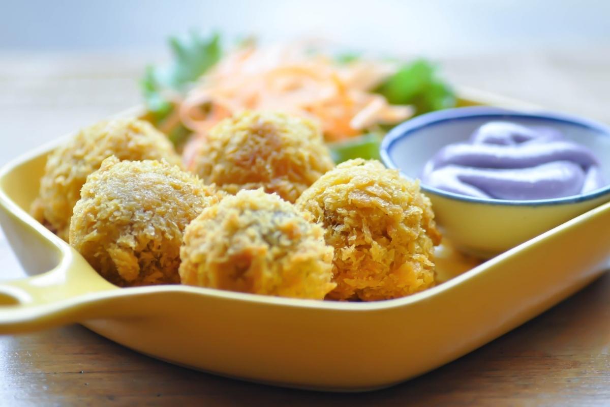 Bolinho de jiló assado sem amargar: aprenda 2 receitas práticas para diversificar o cardápio 1 Bolinho de jiló assado sem amargar: aprenda 2 receitas práticas para diversificar o cardápio