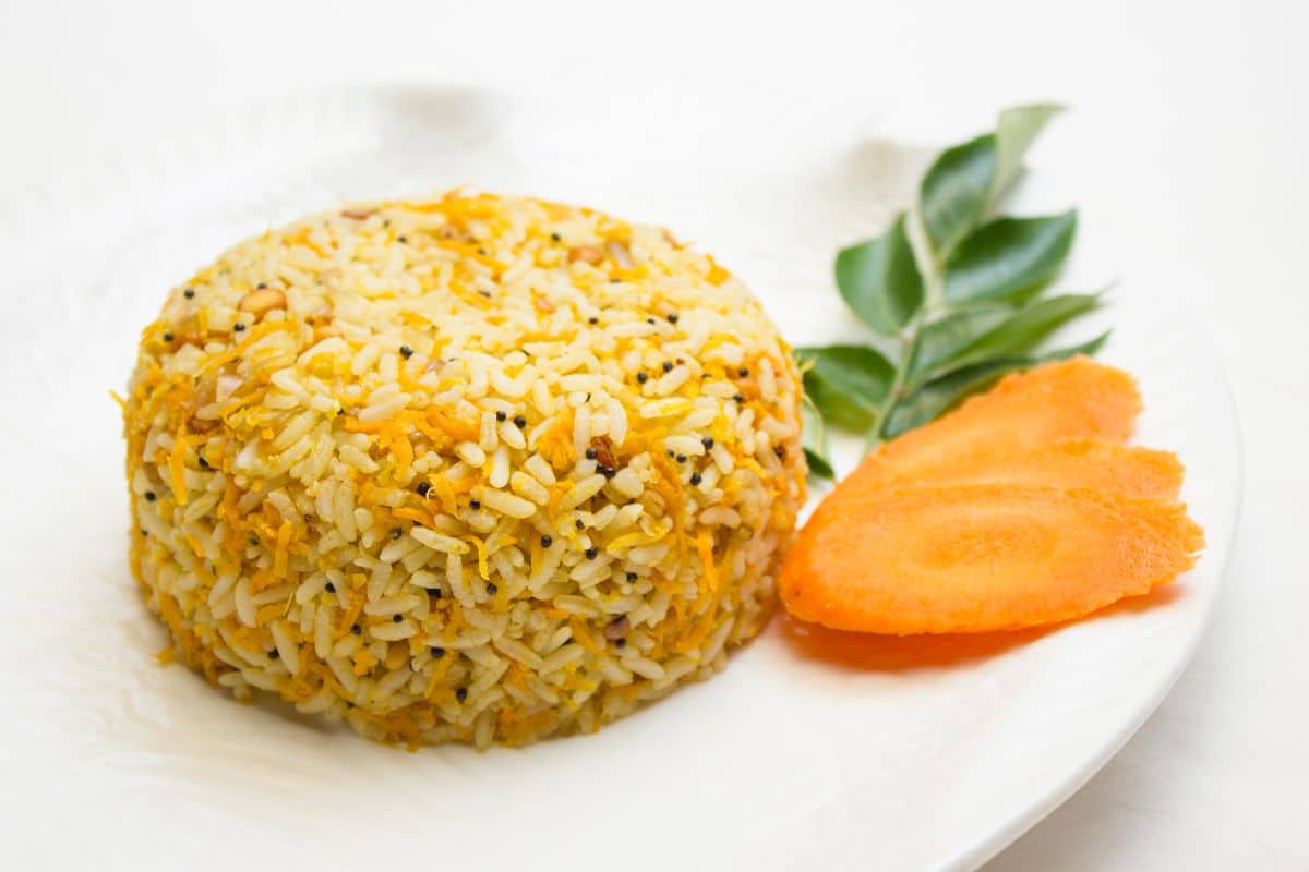 Como deixar o arroz integral mais gostoso e nutritivo? Veja 03 opções imperdíveis 3 arroz integral com cenoura