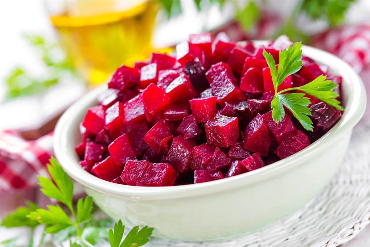 Como cozinhar beterraba sem que ela perca seus nutrientes e sabor? Confira! 1 como cozinhar beterraba