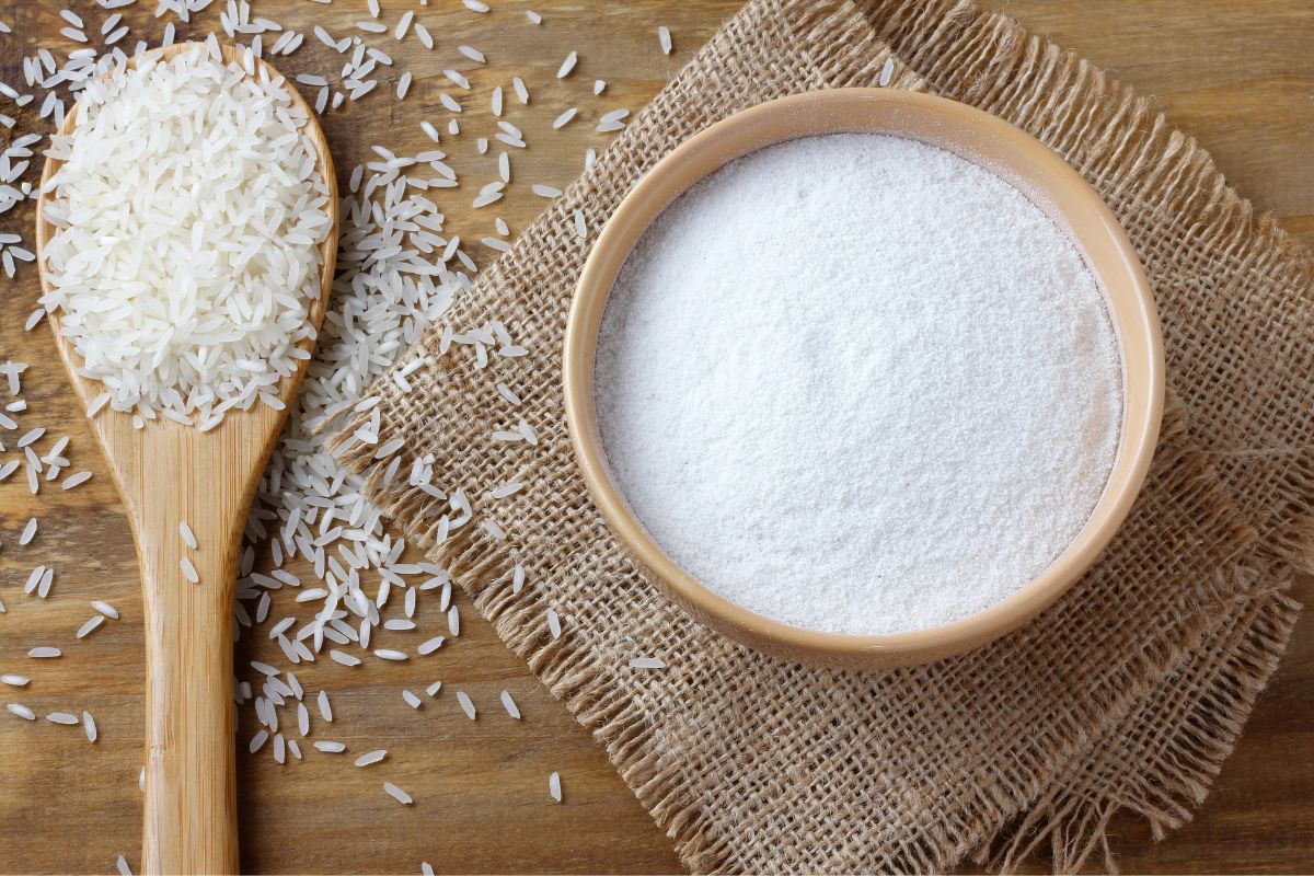 Farinha de arroz é Low Carb? Descubra se pode ou não consumir na dieta 1 farinha de arroz na tigela