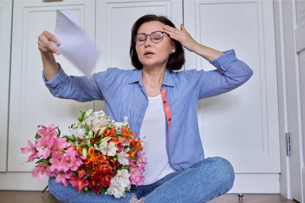 Quais são os primeiros sintomas de menopausa? Entenda todos eles e não se apavore! 1 primeiros sinais de menopausa