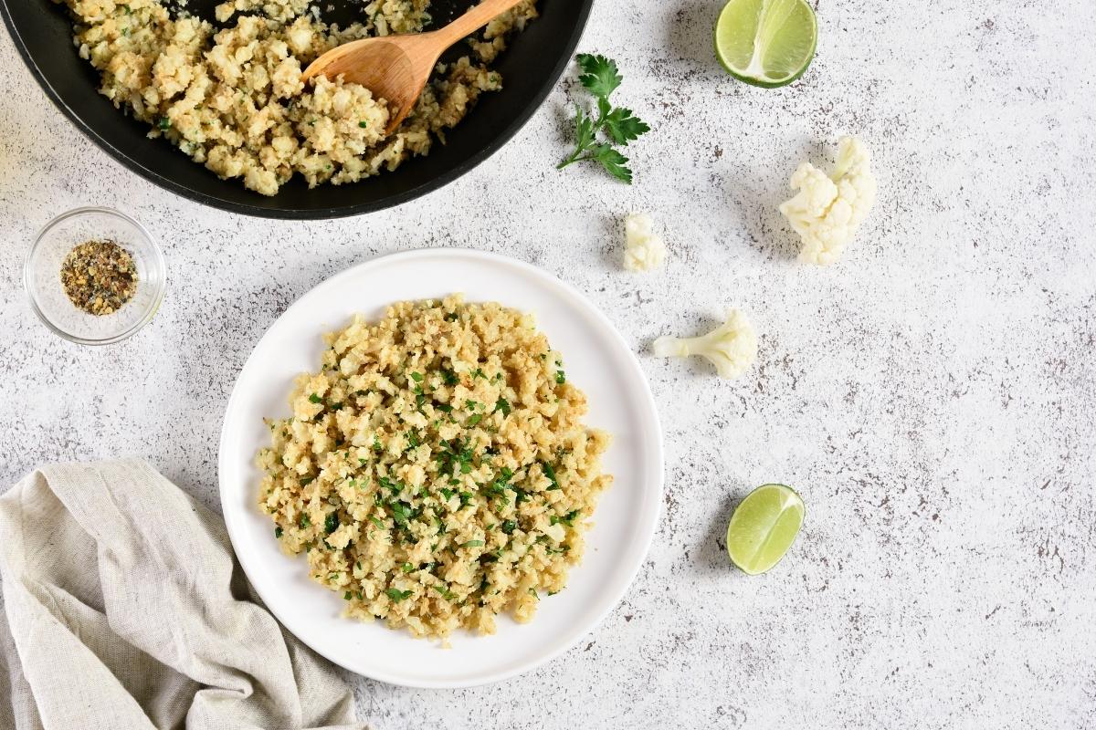Arroz low carb de couve-flor para uma refeição inesquecível; saiba como fazer 1 Arroz low carb de couve-flor para uma refeição inesquecível; saiba como fazer
