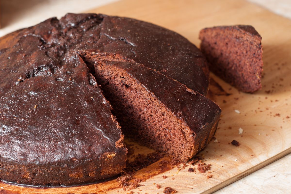 Bolo de cacau com banana: uma combinação de dar água na boca; veja como fazer 2 Bolo de cacau com banana: uma combinação de dar água na boca; veja como fazer