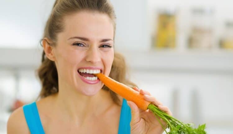 Cenoura pode na low carb? Saiba tudo sobre o consumo desse alimento 2 comer cenoura na low carb