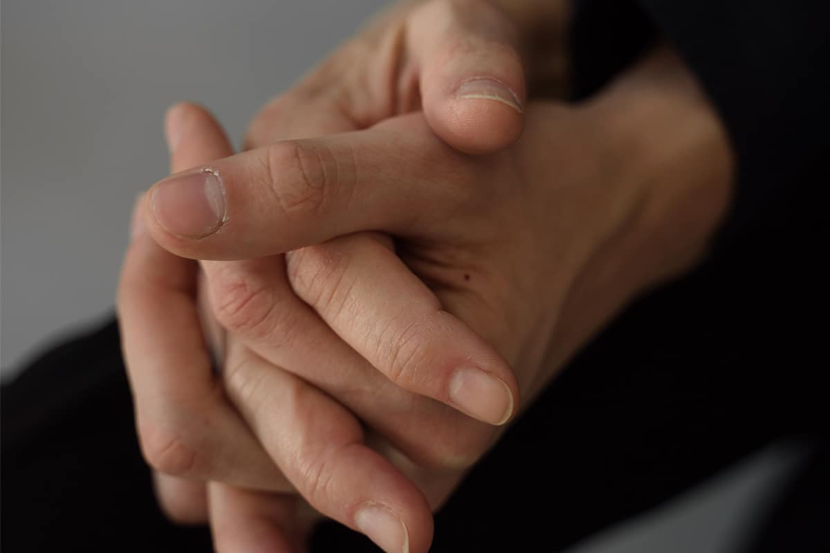O que as linhas verticais nas unhas podem significar? 1 O que as linhas verticais nas unhas podem significar?