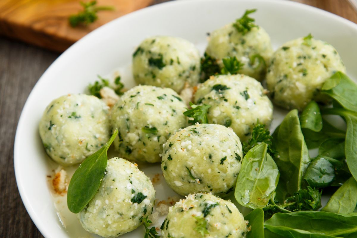 Bolinho de Espinafre Fit: receita fácil low carb para incluir na dieta 2 Bolinho de Espinafre Fit