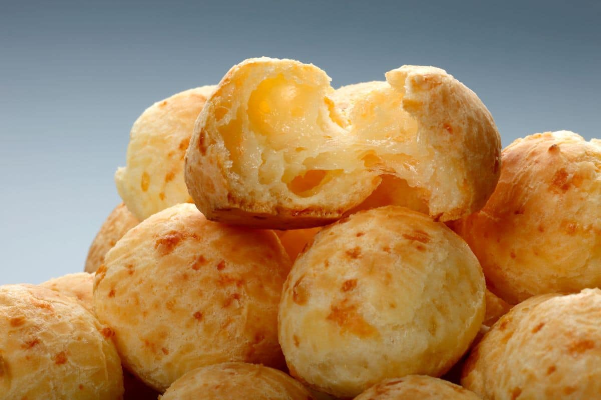 Pão de queijo vegano: aprenda preparar para o café da manhã 2 Pão de queijo vegano