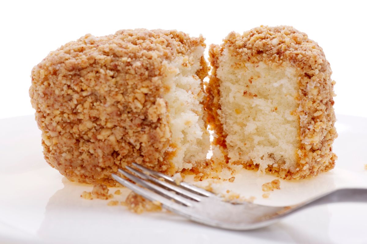 Bolo de Paçoca Low Carb: receita de preparo fácil (sem açúcar e sem trigo) 2 Bolo de Paçoca Low Carb