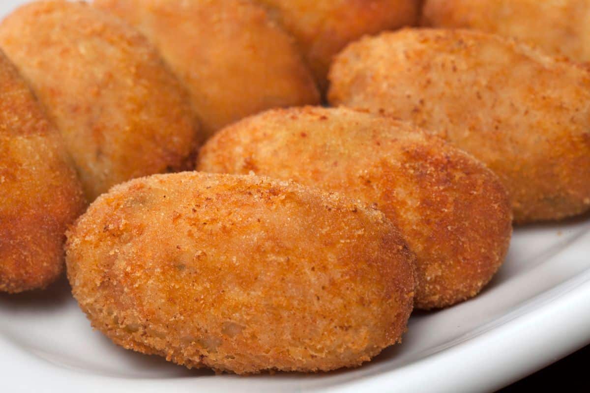 Bolinho de bacalhau com mandioca: perfeito acompanhamento para o final de semana 2 Bolinho de bacalhau com mandioca