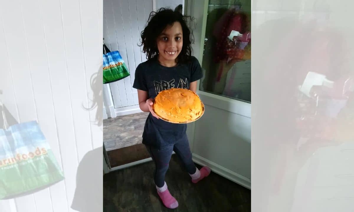Adolescente não resiste após inalar desodorante em spray que lembrava perfume da mãe 1 Giorgia Green inalou desodorante em excesso.