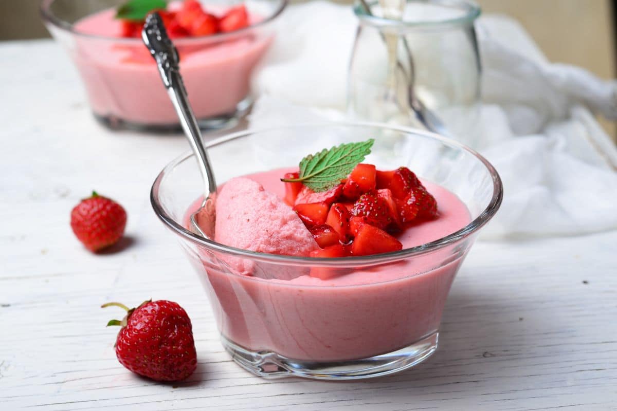 Mousse de morango fit: sobremesa perfeita para não arriscar sair da dieta 2 Mousse de morango fit