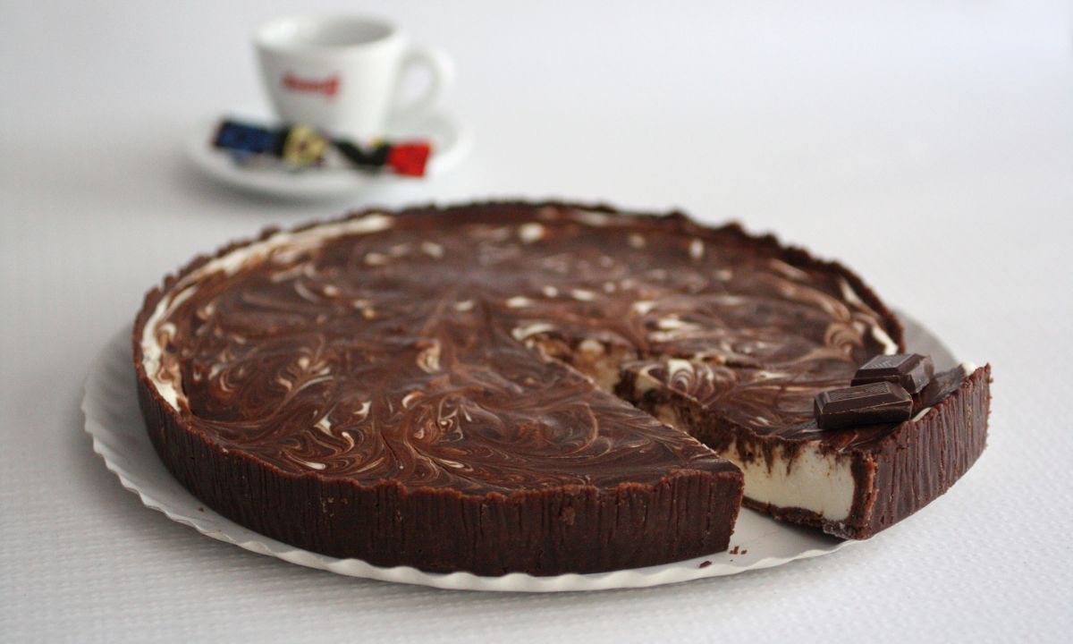Torta de Limão com Chocolate: receita fácil e muito saborosa, aprenda como preparar 1 Torta de Limão com Chocolate.