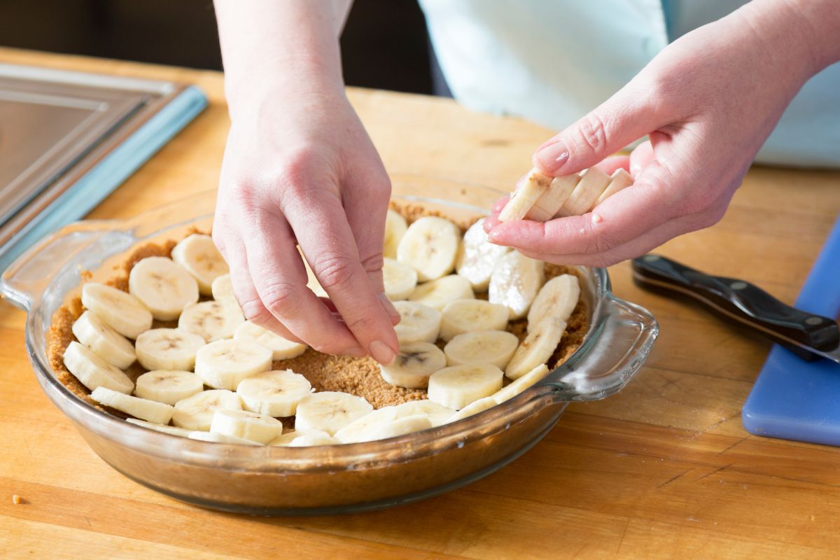 Torta de banana: receita deliciosa sem trigo e sem açúcar 2 Torta de banana