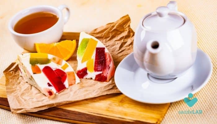 Gelatina Colorida Diet com Creme de Leite: sobremesa leve para curtir com sua mãe 2 Gelatina Colorida Diet com Creme de Leite