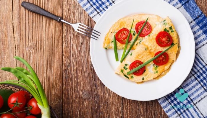 Café da manhã saudável para o dia das mães: 03 opções simples e saudáveis 4 Omelete de legumes.