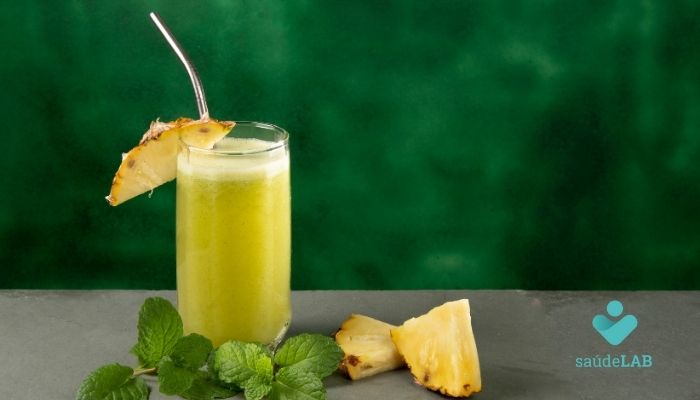 5 Melhores Sucos para o Café da Manhã: (SPOILER) Laranja não é um deles 4 Suco de abacaxi com hortelã é um dos melhores sucos para o café da manhã.