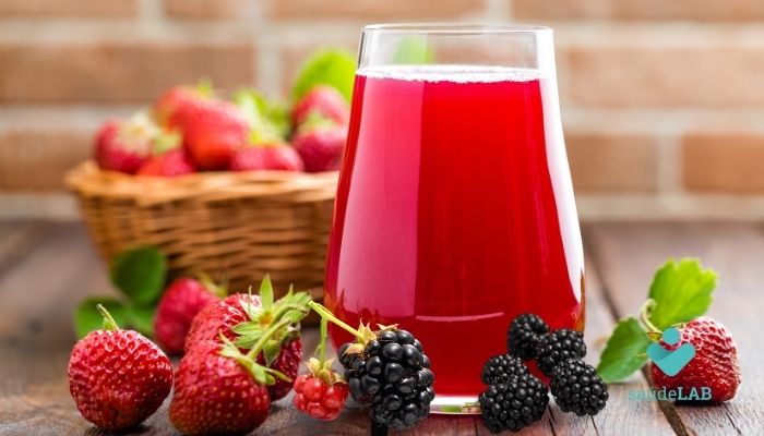 5 Melhores Sucos para o Café da Manhã: (SPOILER) Laranja não é um deles 5 Suco de morango e amora.