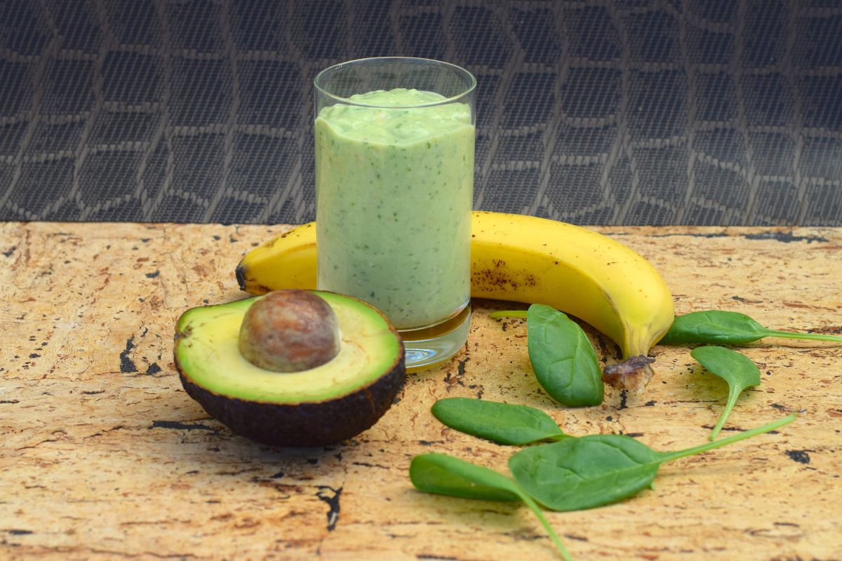 Vitamina de abacate com banana: fácil, nutritivo e muito saboroso 2 Vitamina de abacate com banana
