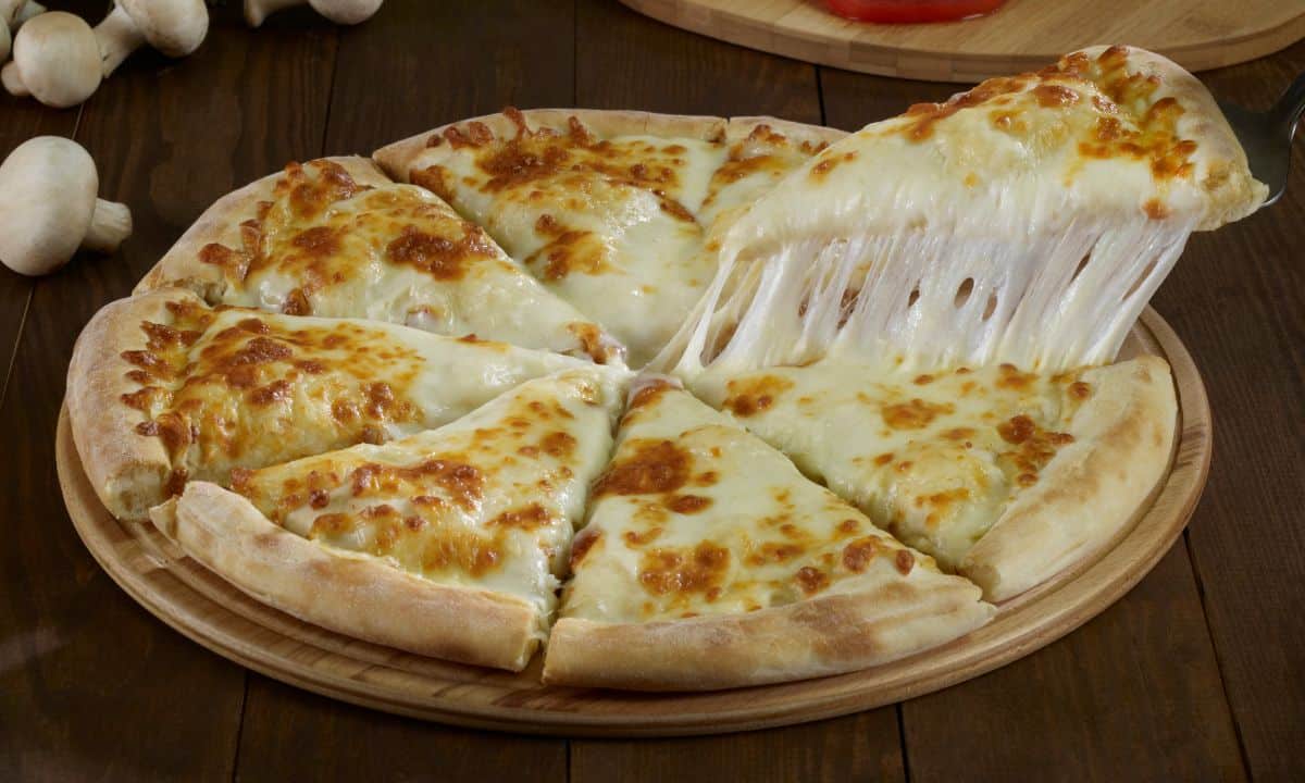 Quanto tempo dura pizza na geladeira? Saiba como armazenar com segurança e evitar riscos à saúde 1 quanto tempo dura pizza na geladeira.