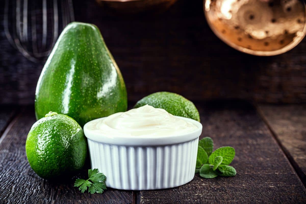 Maionese de Abacate: aprenda essa receita saudável incrível 1 Maionese de abacate.
