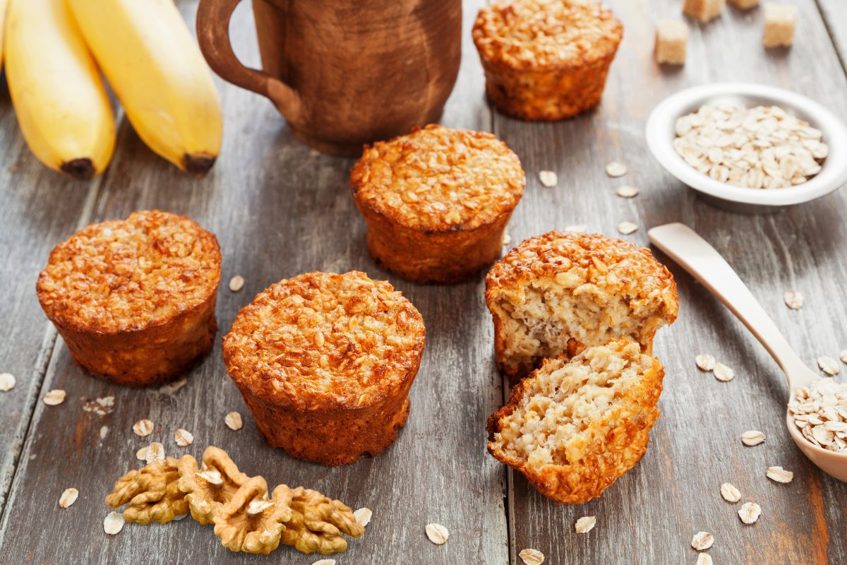 Muffin de aveia com banana e nozes: delicia pronta em 30 minutos 1 muffin de aveia com banana e nozes.
