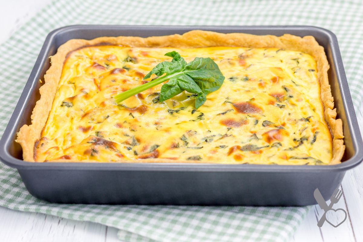 Torta salgada de ricota com espinafre: 8 porções cheias de sabor 1 Torta salgada de ricota.