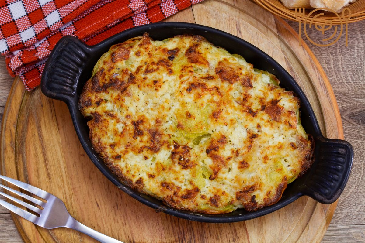 Torta de bacalhau de liquidificador: receita prática e saborosa 1 torta de bacalhau de liquidificador.
