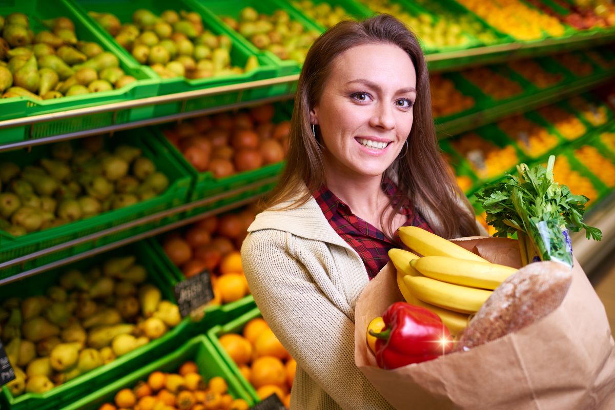 Alimentação saudável sem gastar muito: Dicas práticas para economizar 1 Alimentação saudável sem gastar muito.