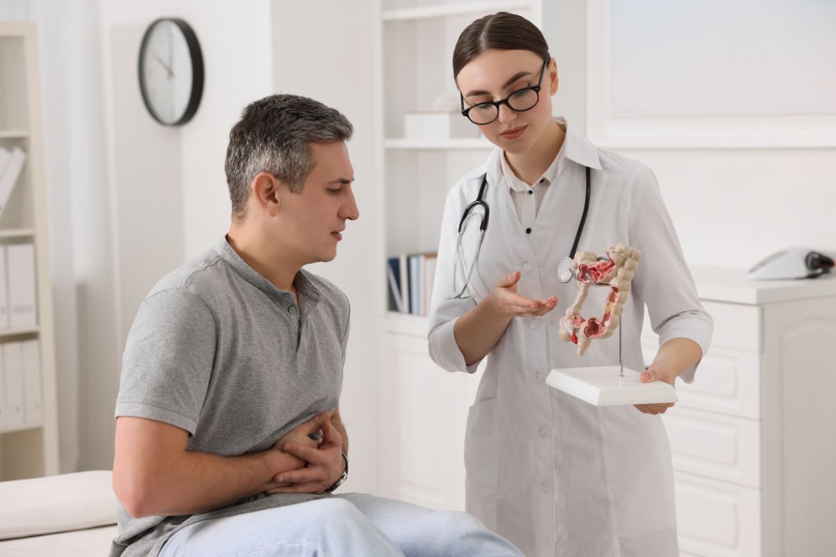 Gastroenterologista: saiba quando você pode precisar dele 1 gastroenterologista.