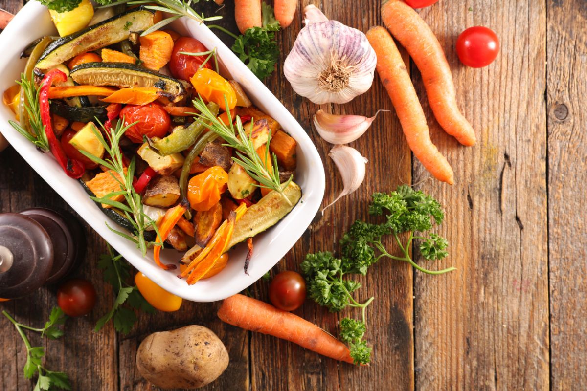 Mix de legumes na airfryer: acompanhamento prático e delicioso para suas refeições 1 Mix de legumes na airfryer.